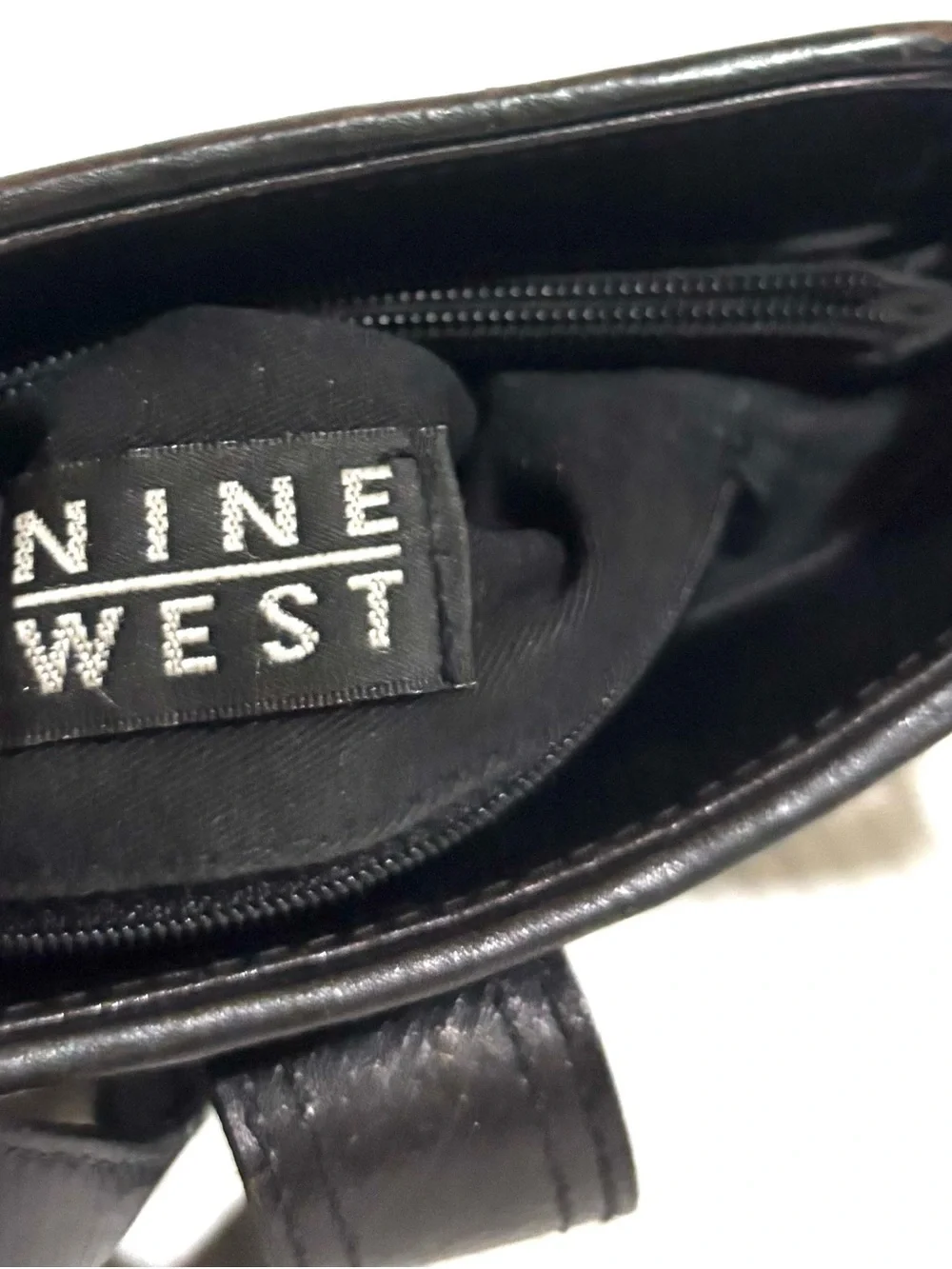 Classic Black Leather Crossbody Bag with Buckle Strap